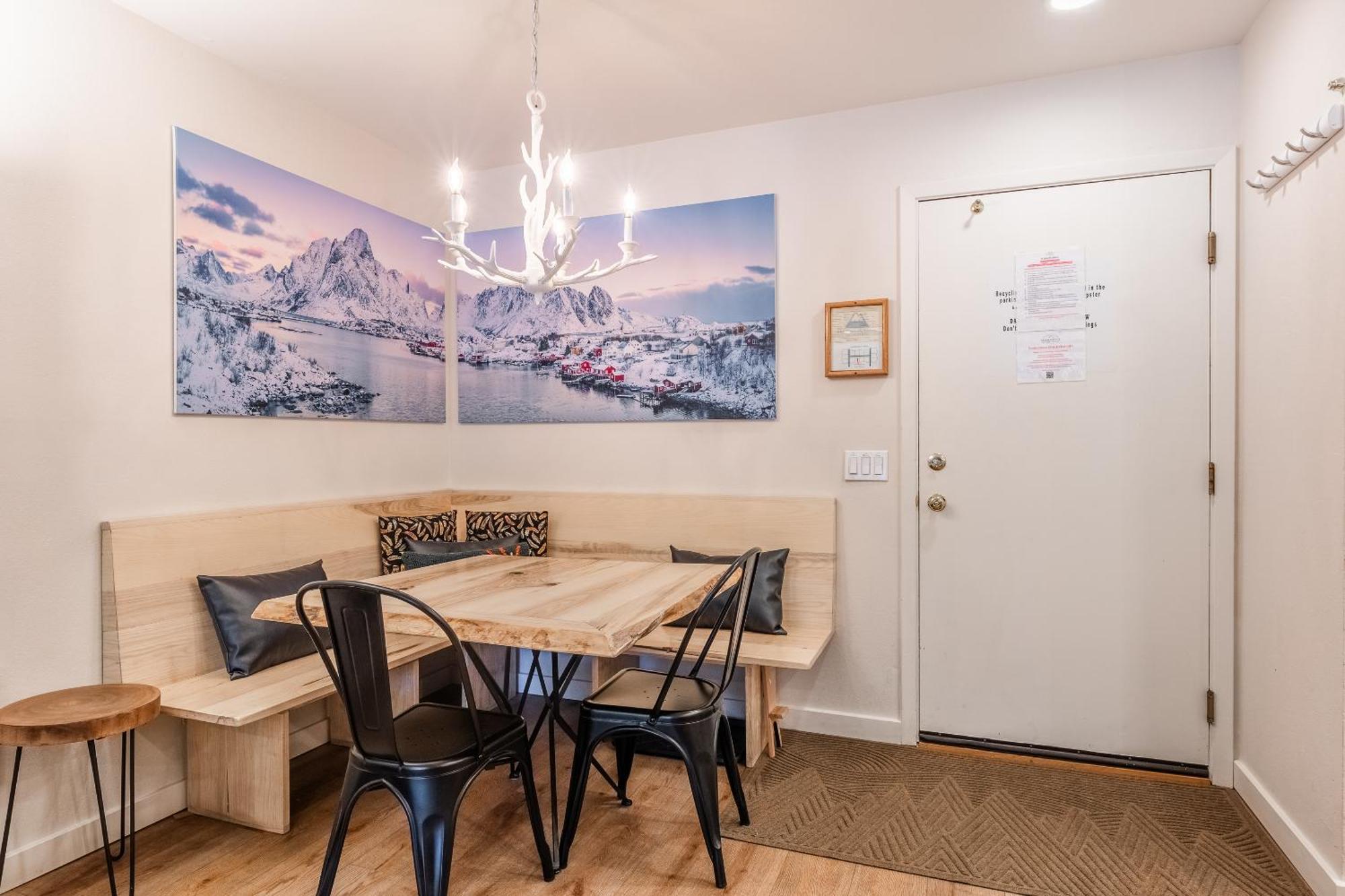 Fully Renovated! St Anton #17 Ski In Ski Out 1 Bedroom 1 Bathroom Condo! Sleeps Up To 4! แมมมอธ เลกส์ ภายนอก รูปภาพ